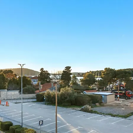 Fly - 50m From The - New 2024 Apartment Medulin