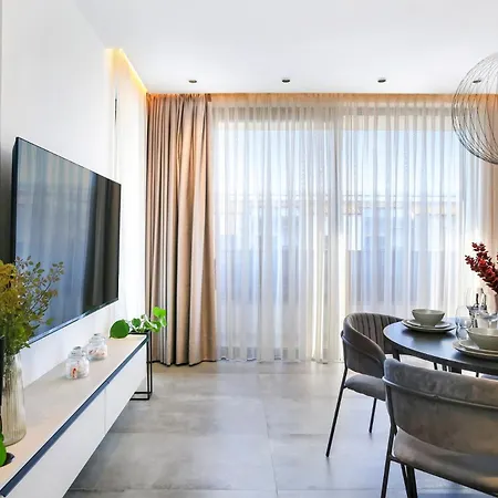 Apartment Fly - 50m From The - New 2024 *