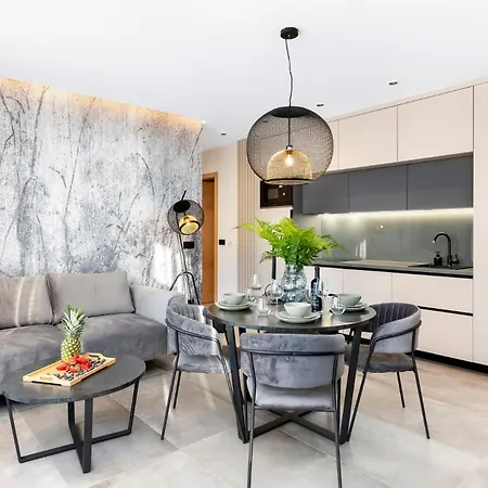 Apartment Fly - 50m From The - New 2024