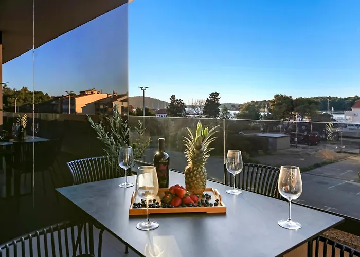 Apartament Fly - 50m From The - New 2024